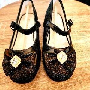 Sparkle Dress Shoes With Rhinestone Bow